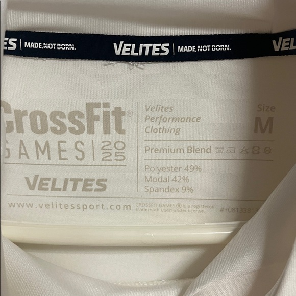 CrossFit Games 2025 - Velites Cream hooded sweatshirt - w/magnetic pockets NEW! - Picture 7 of 10